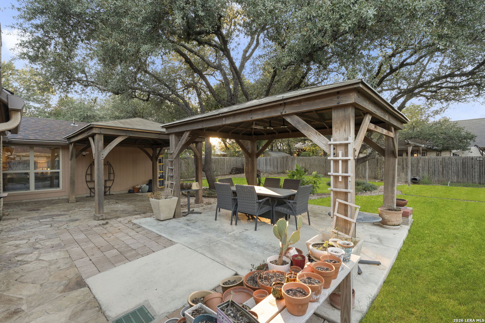 4227 Apple Tree Woods