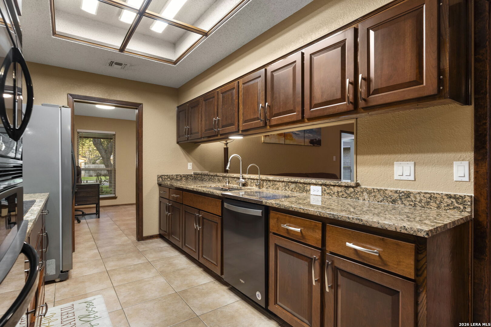 4227 Apple Tree Woods