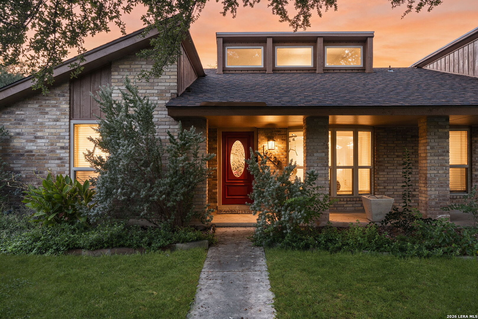 4227 Apple Tree Woods