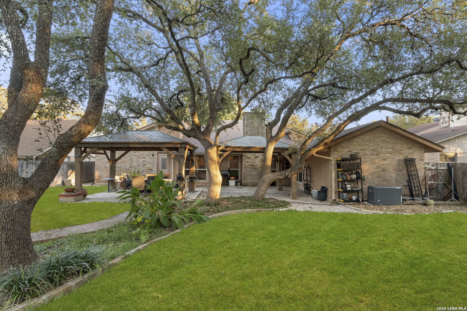 4227 Apple Tree Woods