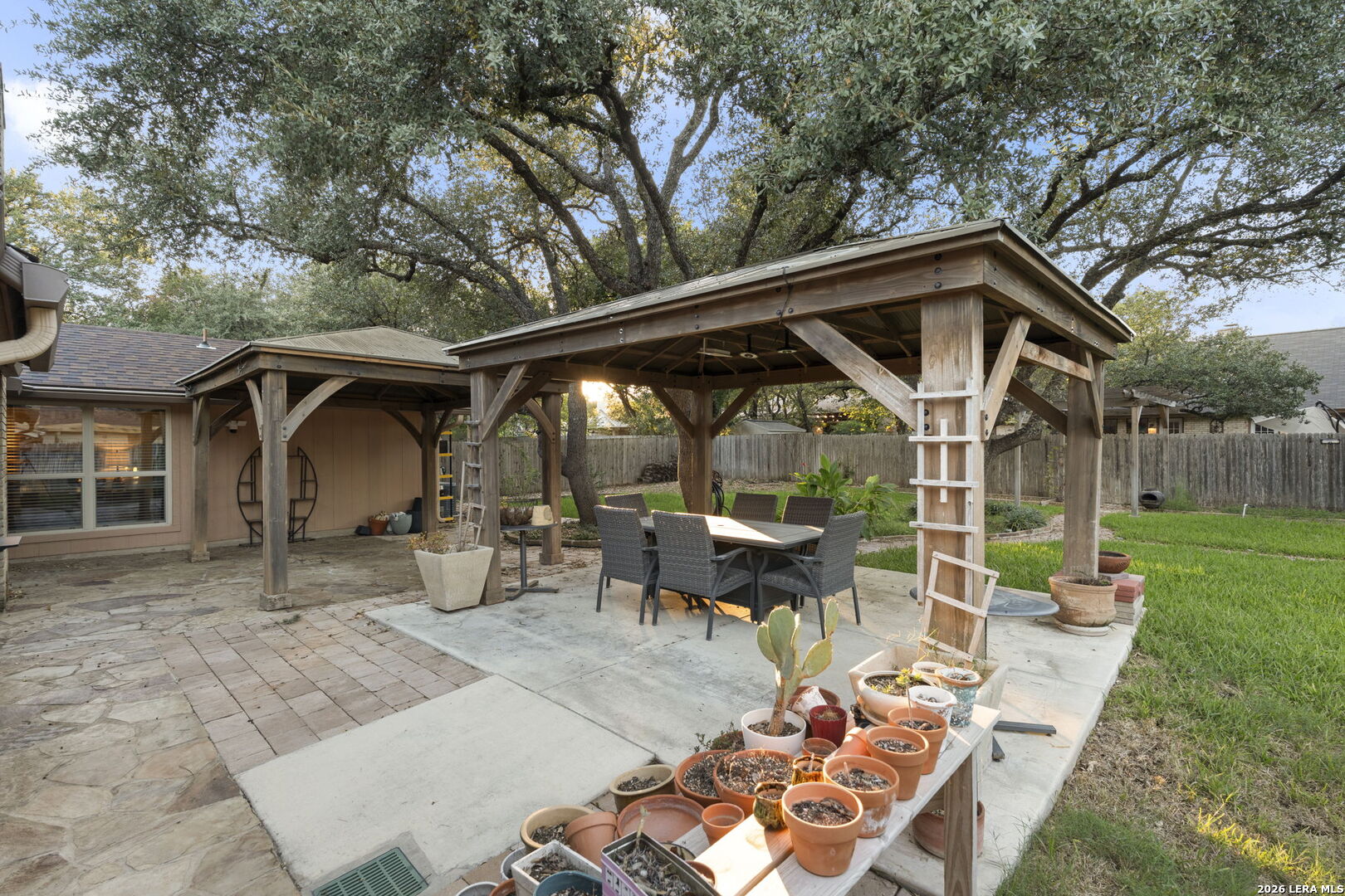 4227 Apple Tree Woods