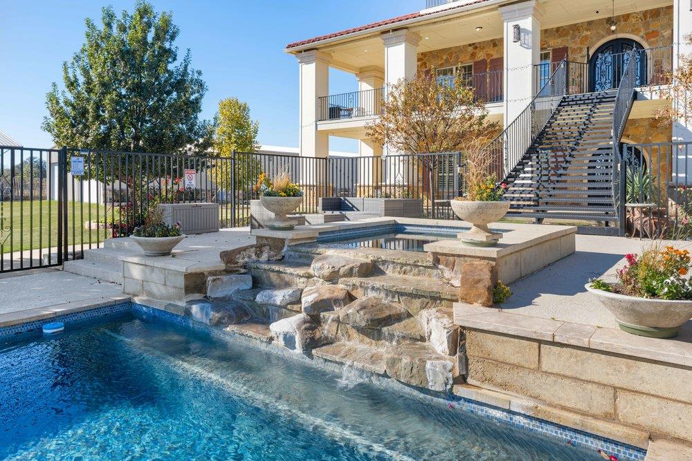 1694 County Road 102