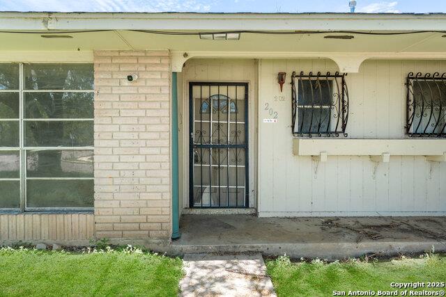 202 Estate DR