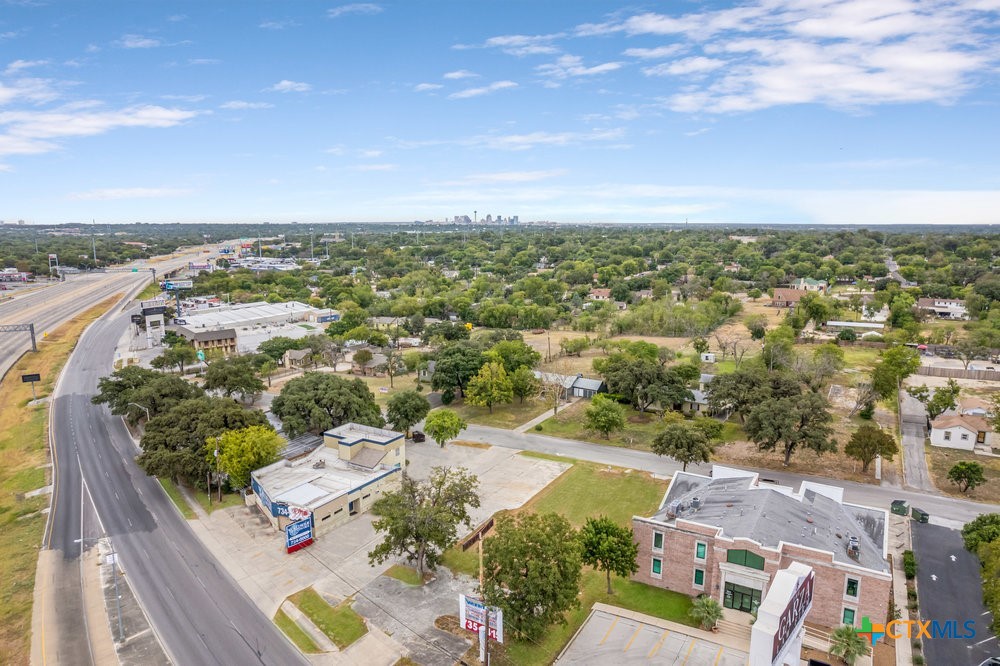5814 W INTERSTATE 10