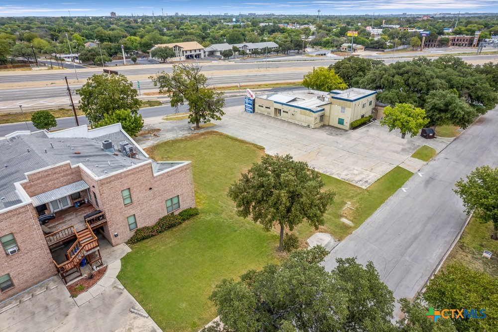 5814 W INTERSTATE 10