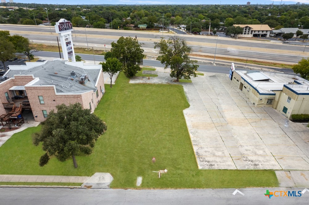 5814 W INTERSTATE 10