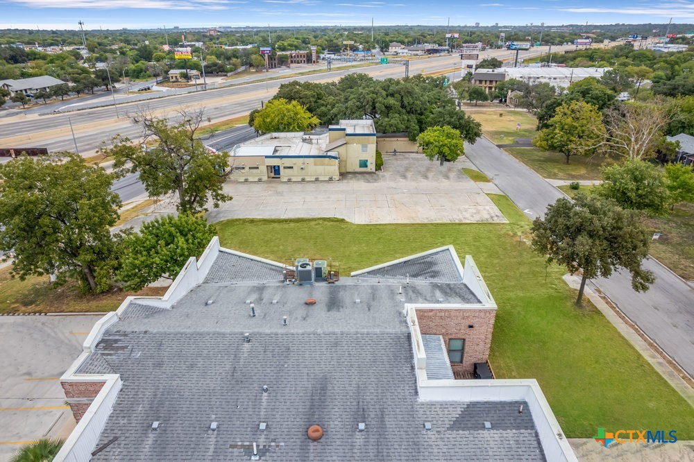 5814 W INTERSTATE 10