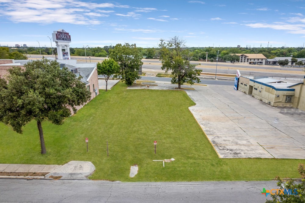 5814 W INTERSTATE 10