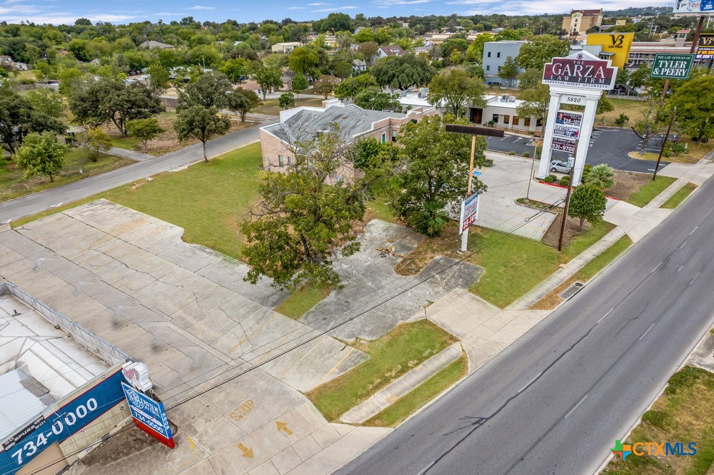 5814 W INTERSTATE 10