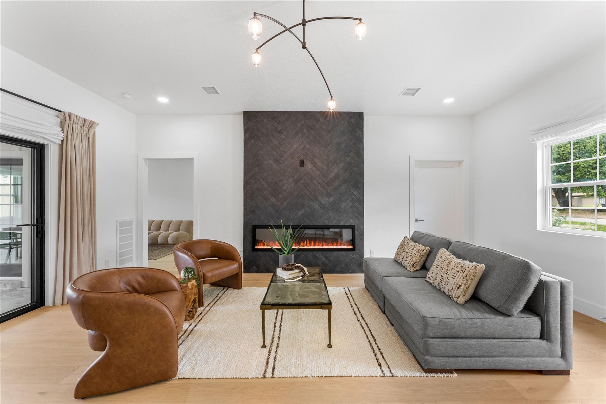 706 Kenilworth BLVD