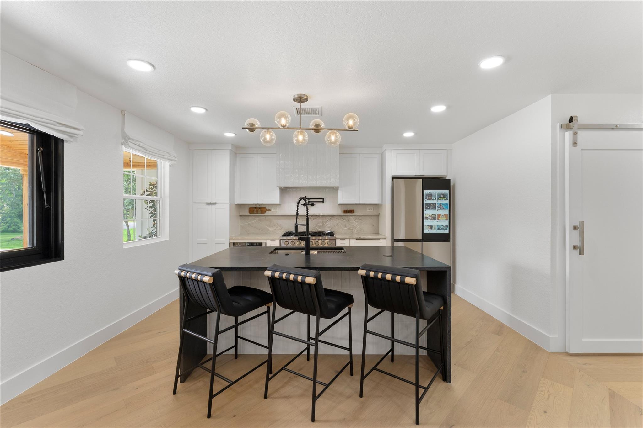 706 Kenilworth BLVD