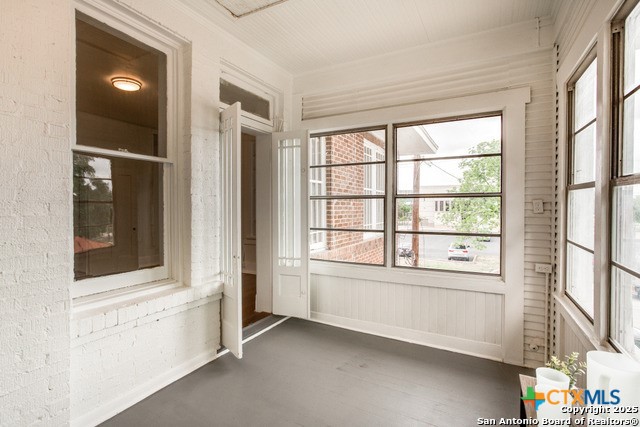 545 Adams Street