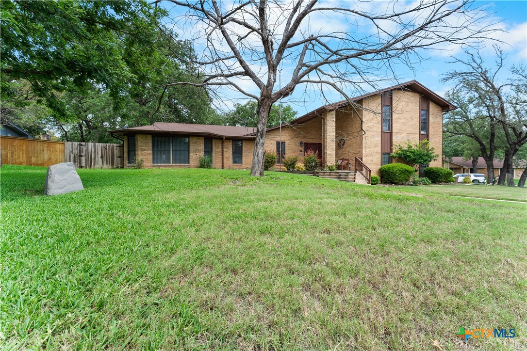 2106 Antelope Trail