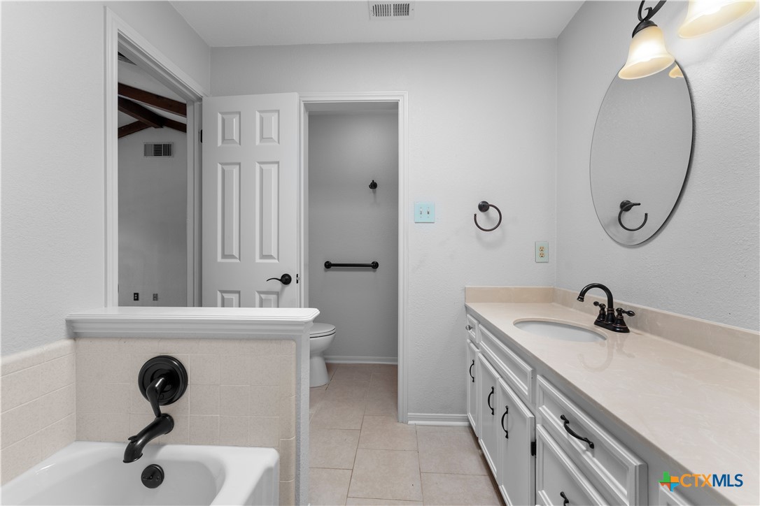 2106 Antelope Trail