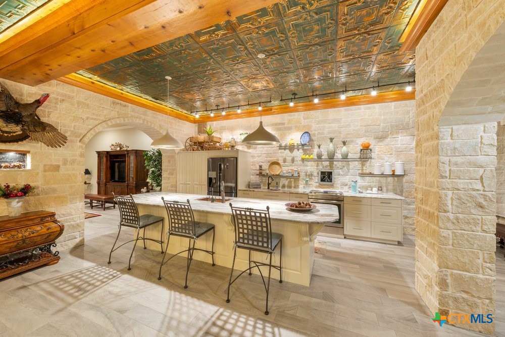 1694 County Road 102