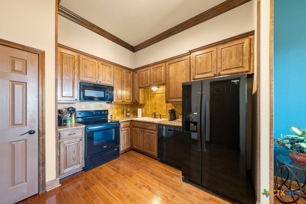 1694 County Road 102