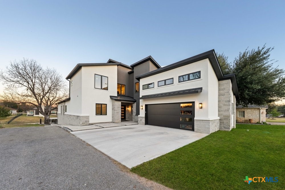 300 Bridgepoint Drive