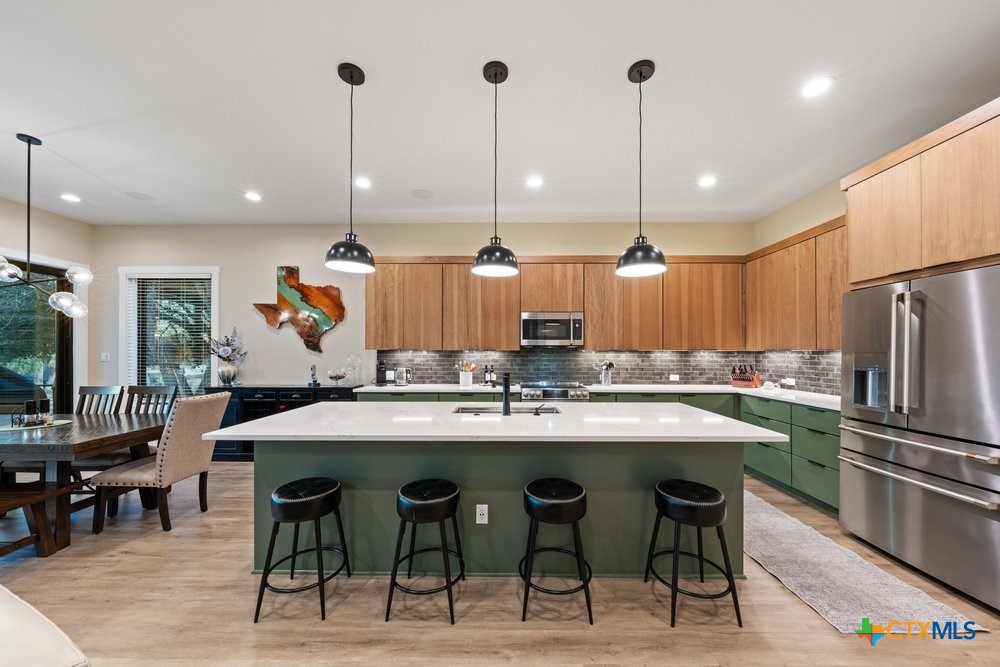 300 Bridgepoint Drive