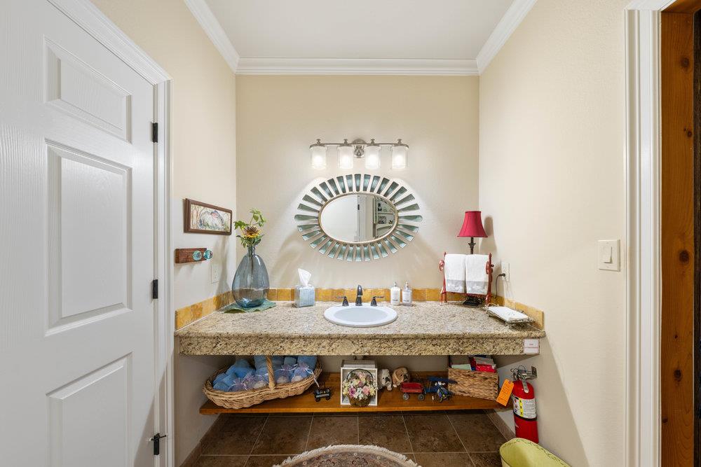 1694 County Road 102