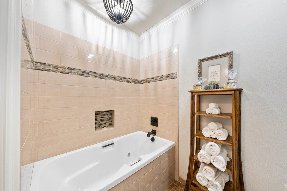 1694 County Road 102