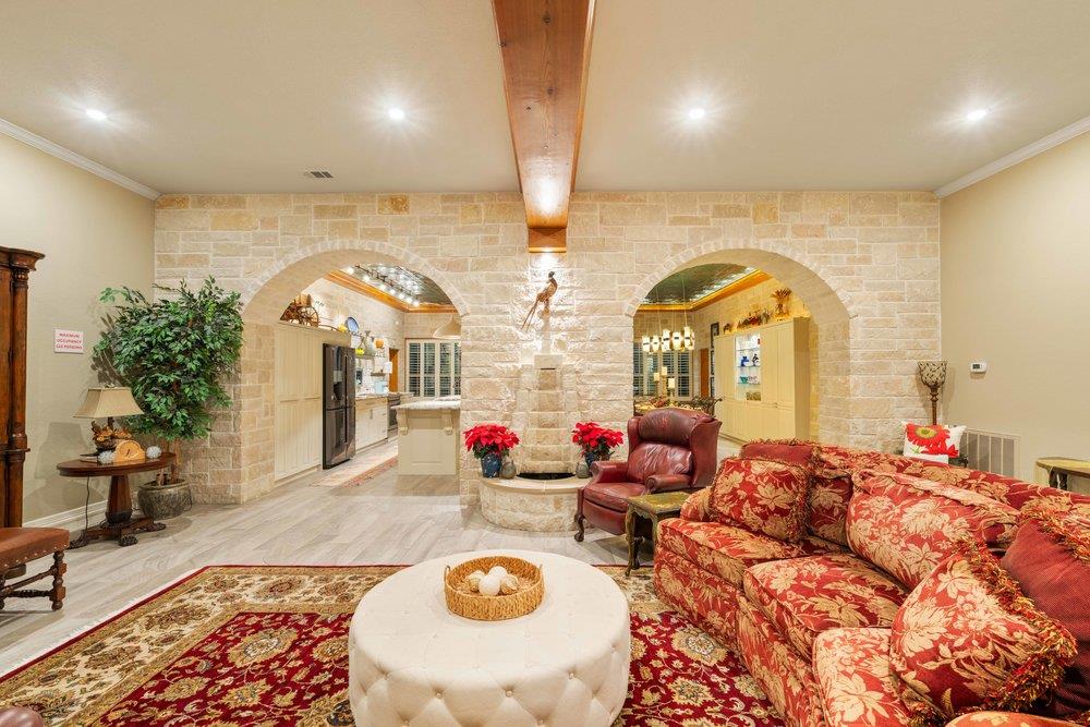 1694 County Road 102