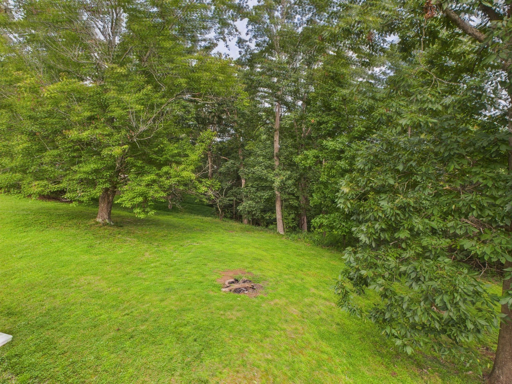 4 Deer Run Road