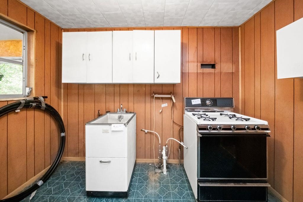 355 Fudges Creek Road