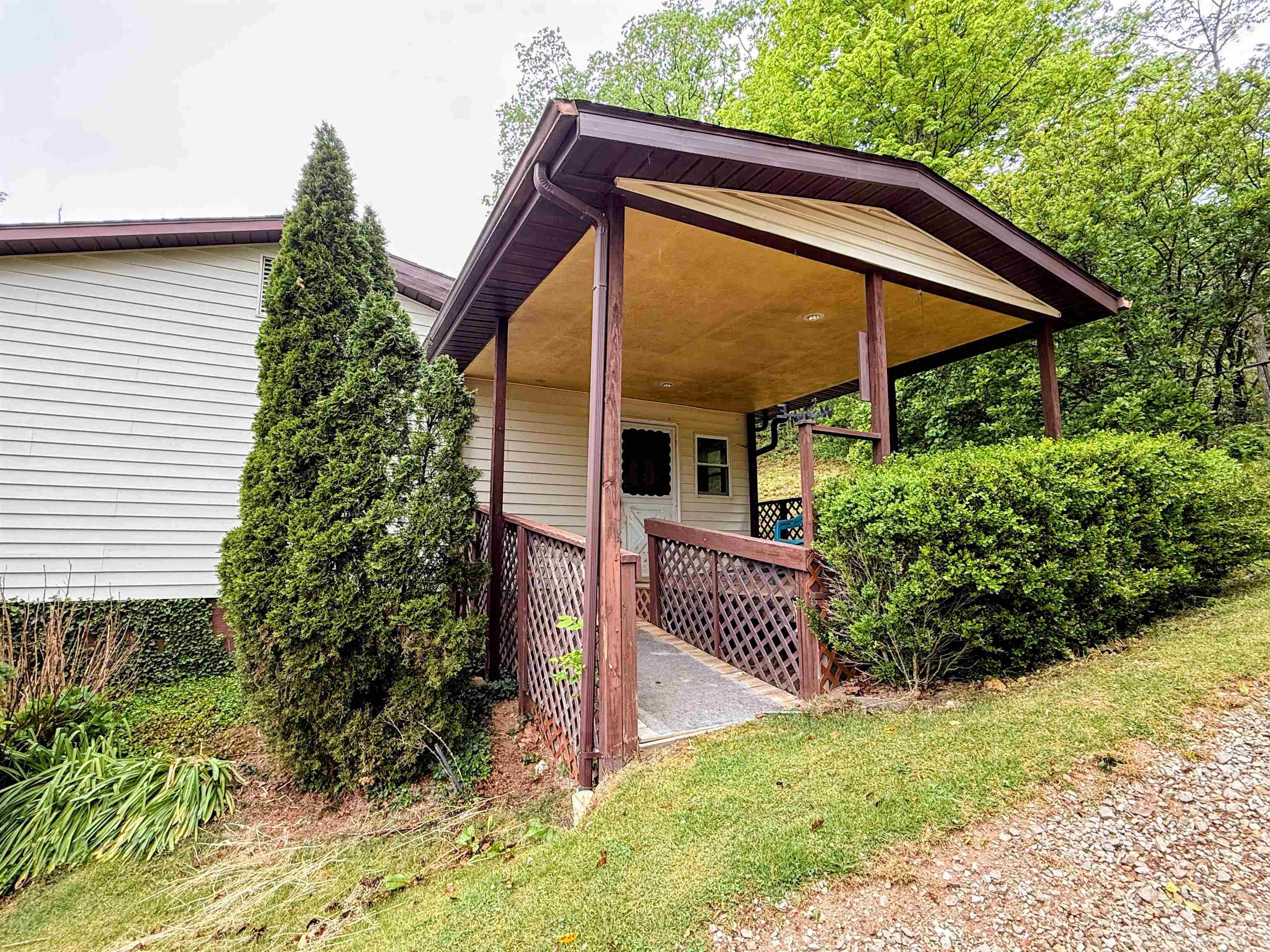 355 Fudges Creek Road