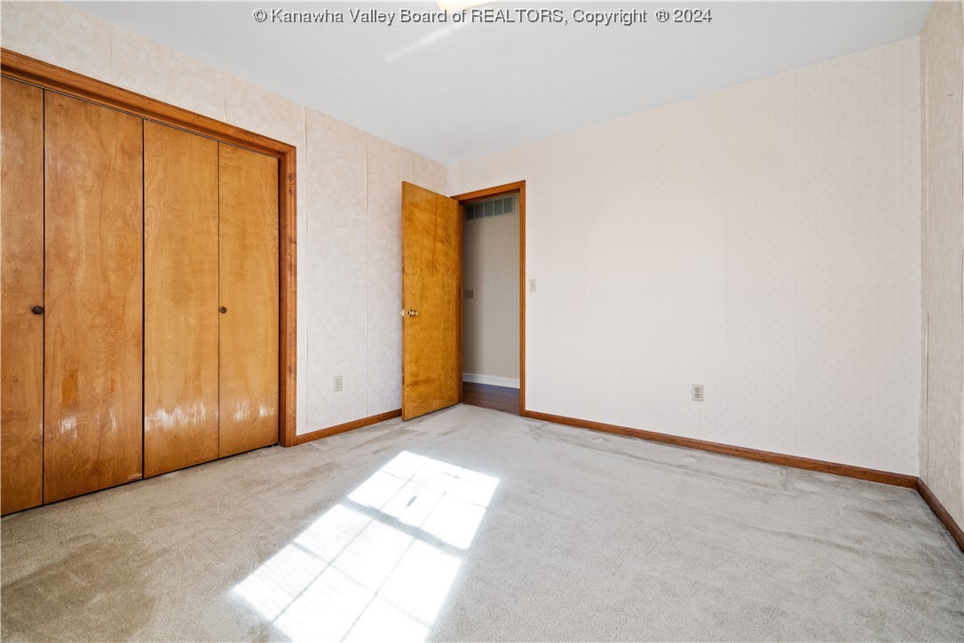 1005 MOSS CREEK Road