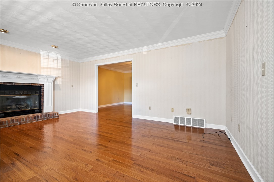 1005 MOSS CREEK Road