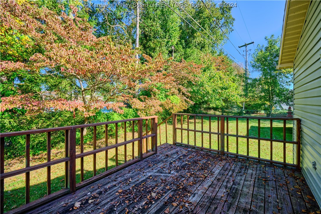 1005 MOSS CREEK Road