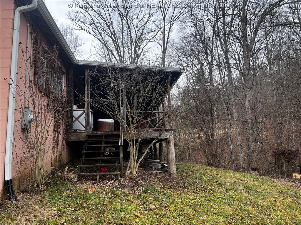 128 EAST VALLEY VIEW