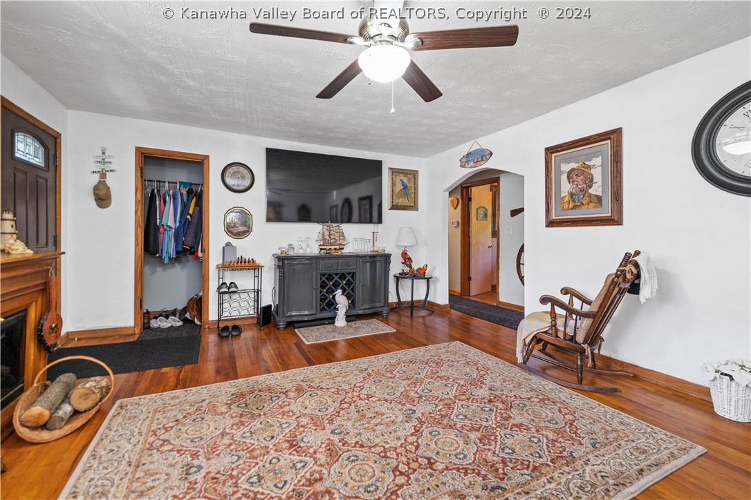 5012 KILGORE Lane