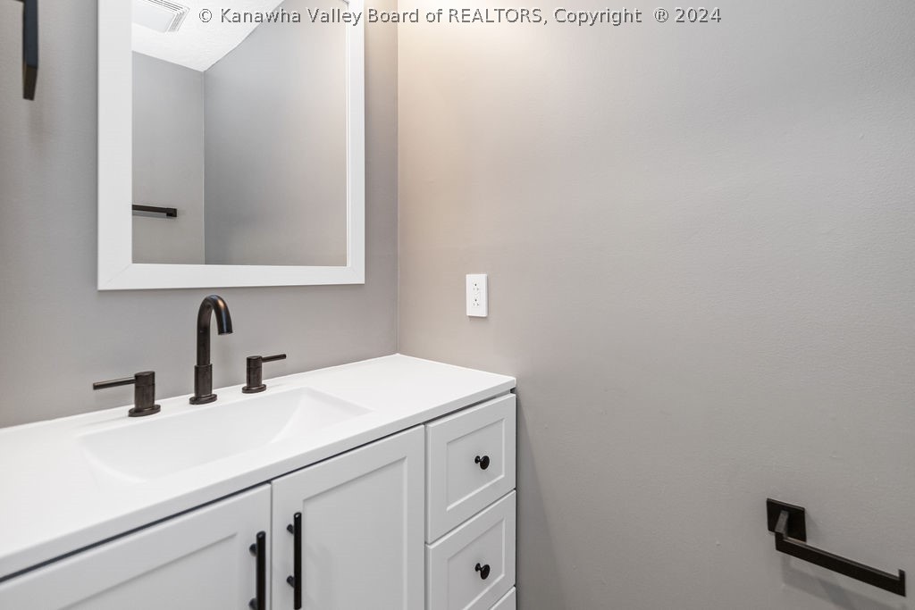 5116 BEECHTREE Circle