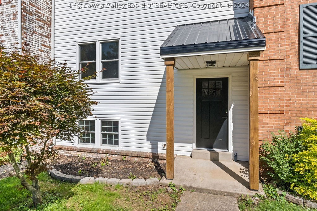 5116 BEECHTREE Circle