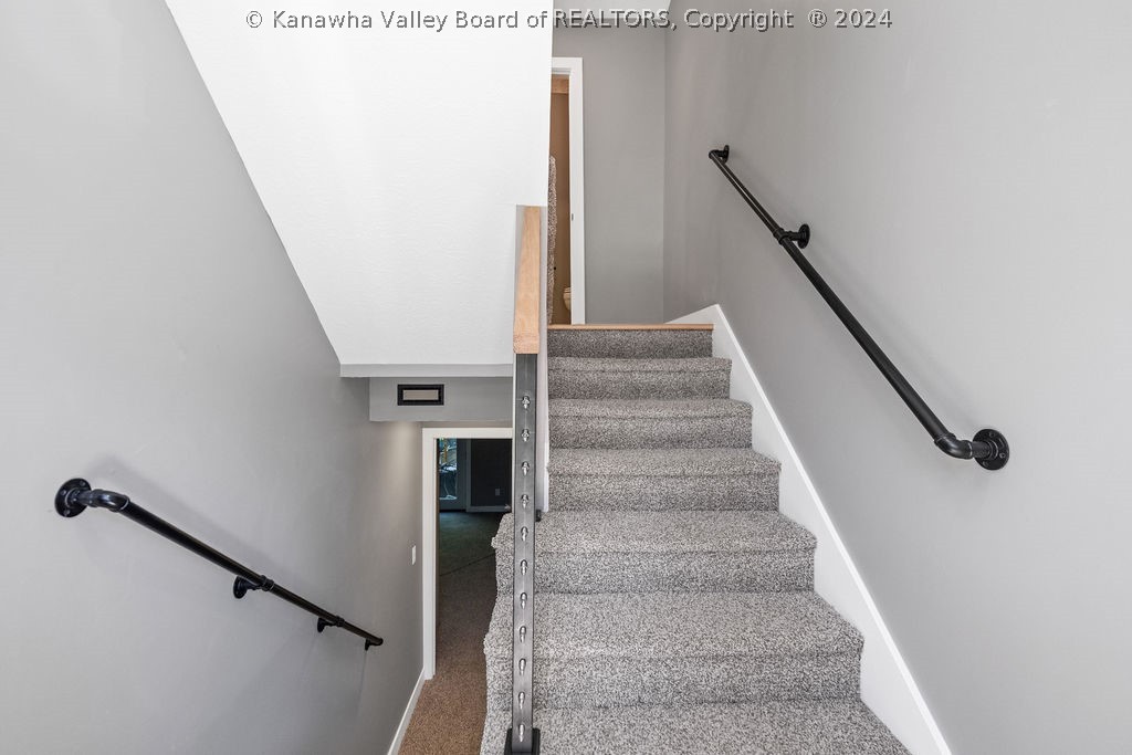 5116 BEECHTREE Circle