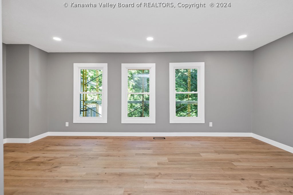 5116 BEECHTREE Circle