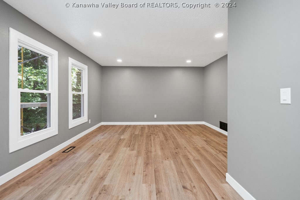 5116 BEECHTREE Circle