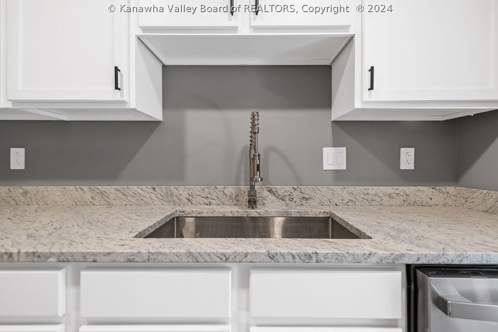 5116 BEECHTREE Circle