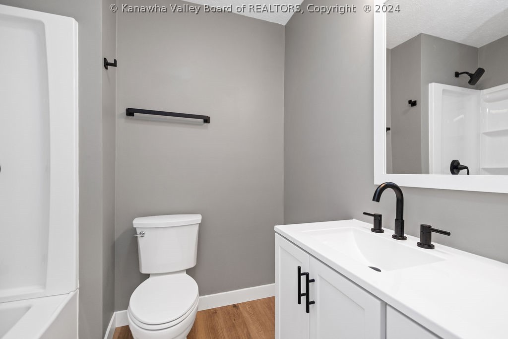 5116 BEECHTREE Circle