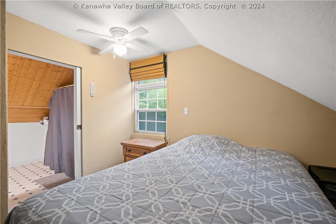 2302 SCARY CREEK Road