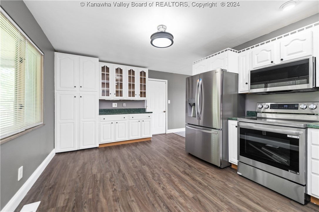 114 OAKWOOD Estates