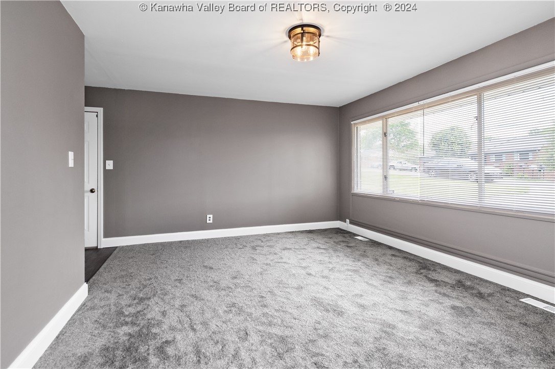 114 OAKWOOD Estates