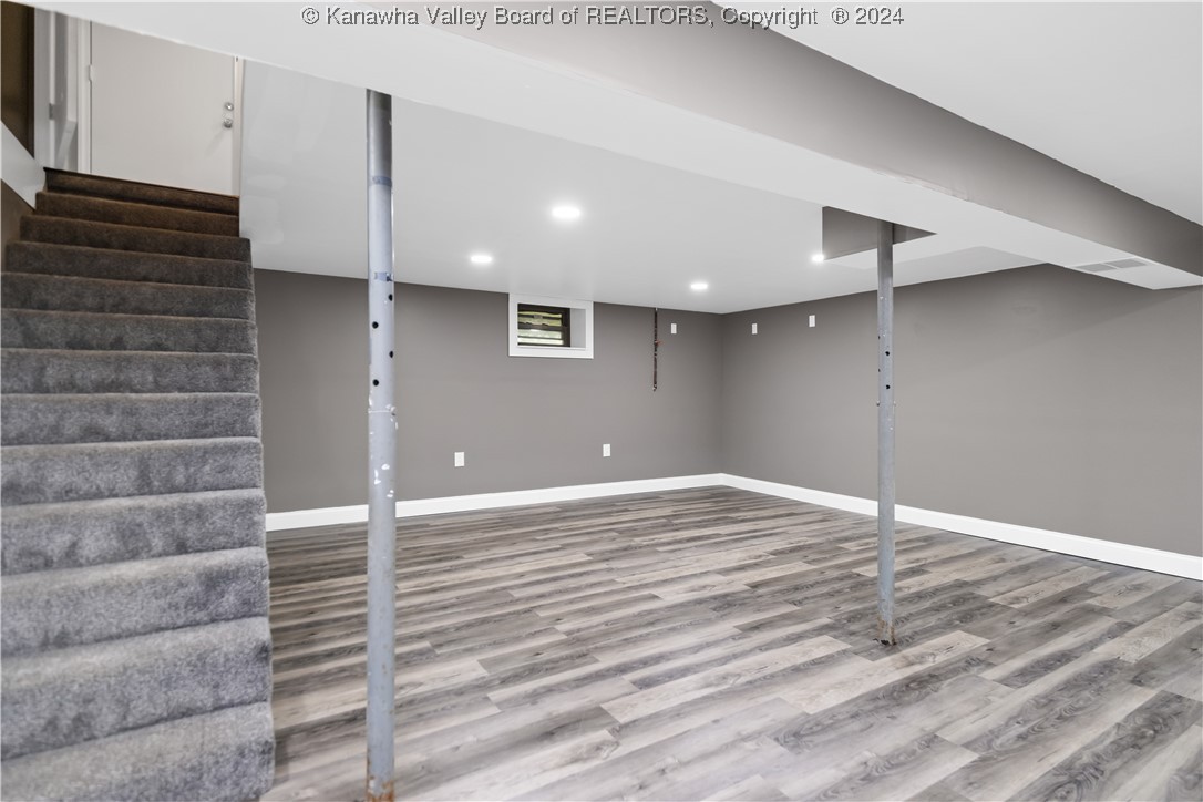114 OAKWOOD Estates