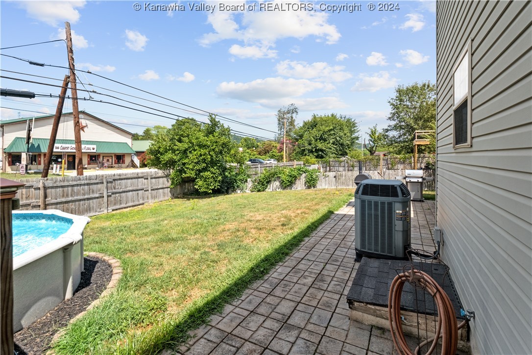 184 BERRY HILLS