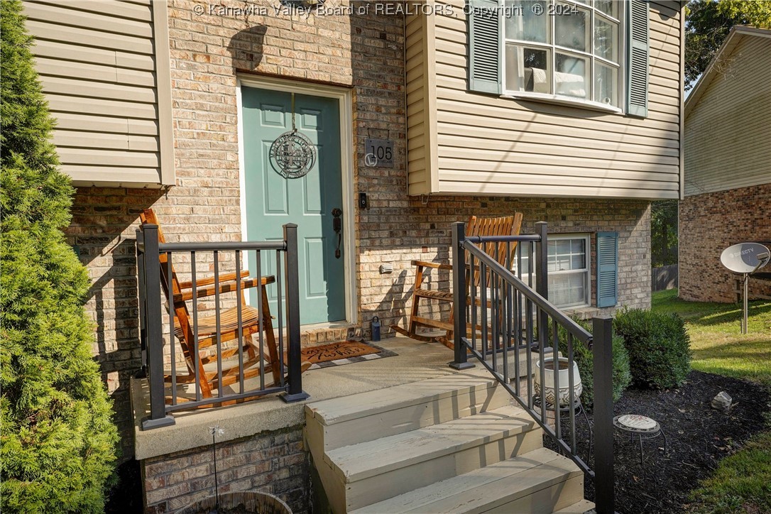 105 White Oak Lane