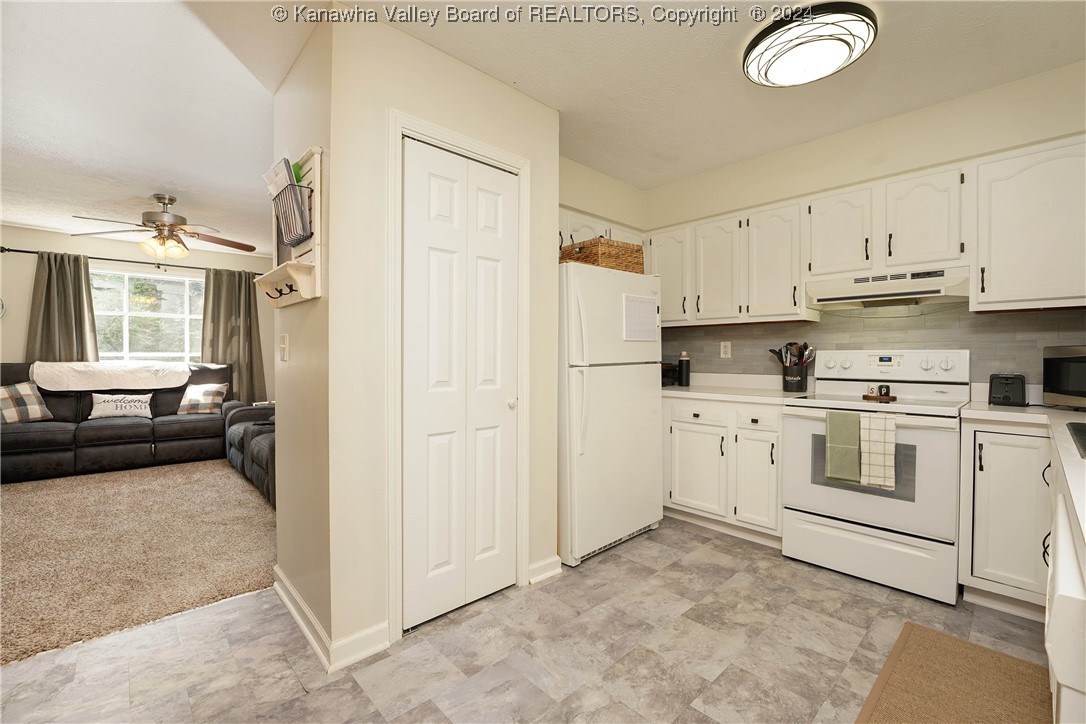 105 White Oak Lane