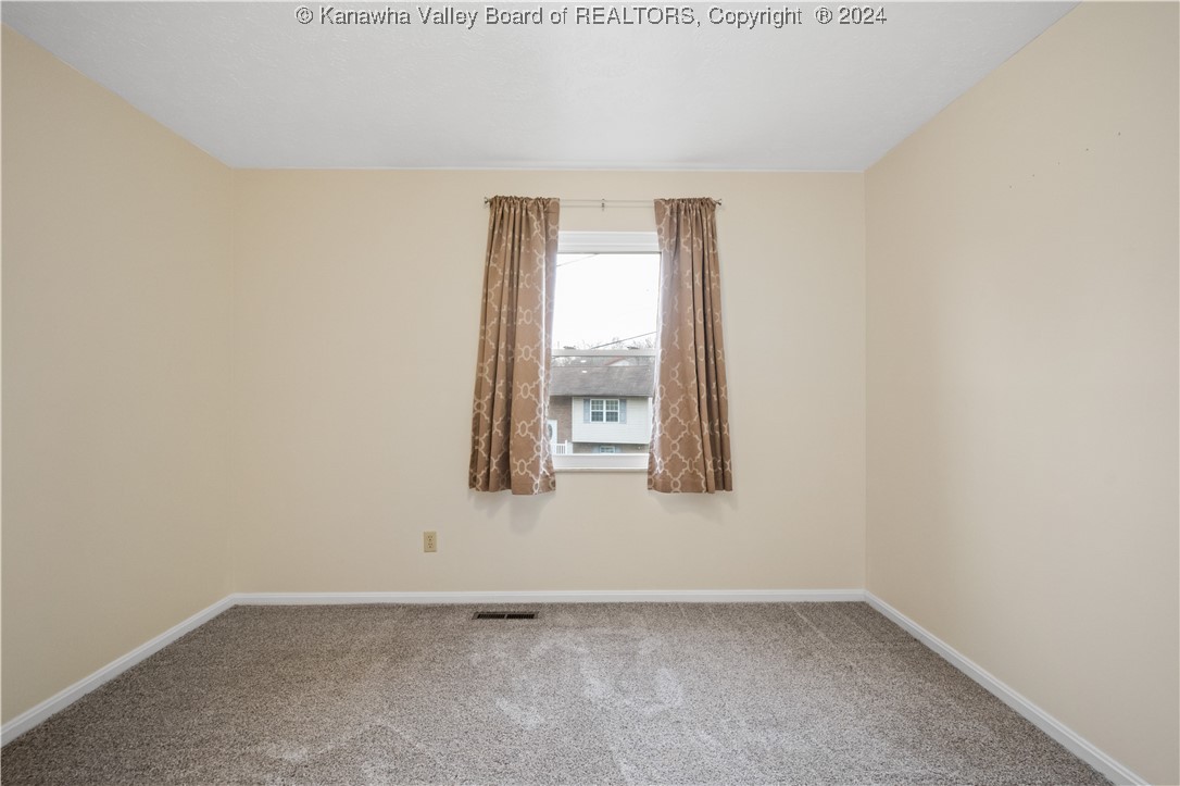 250 PINE Circle