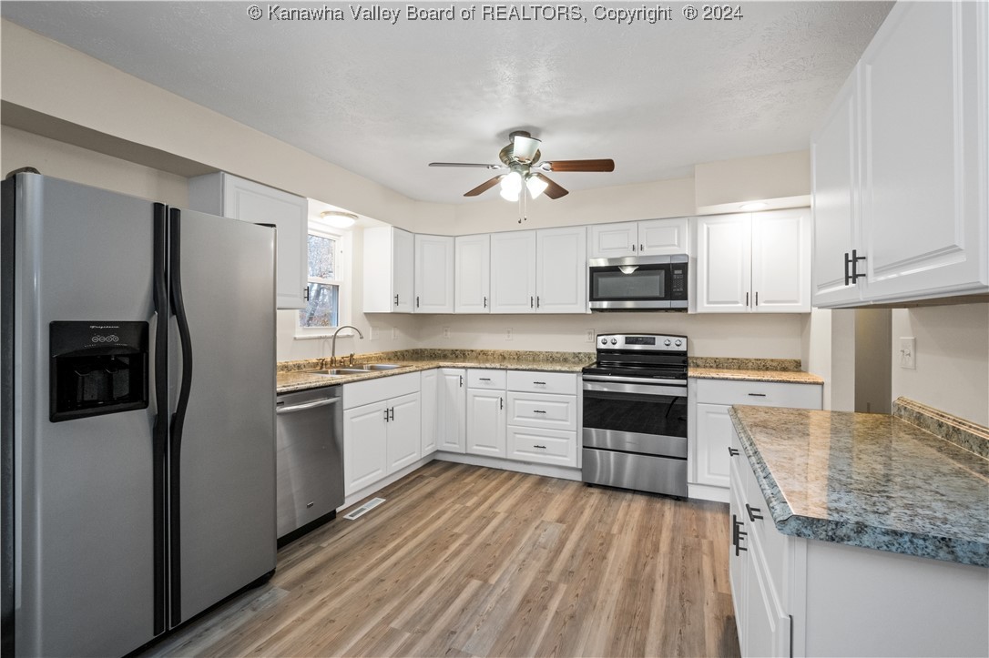 250 PINE Circle