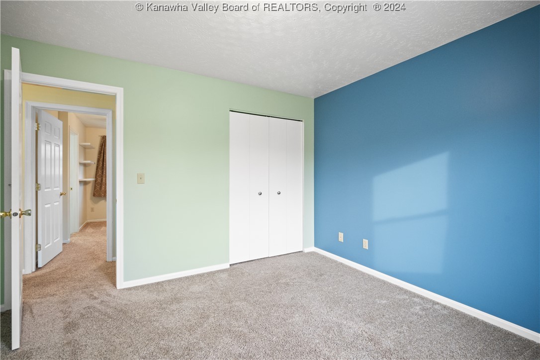 250 PINE Circle